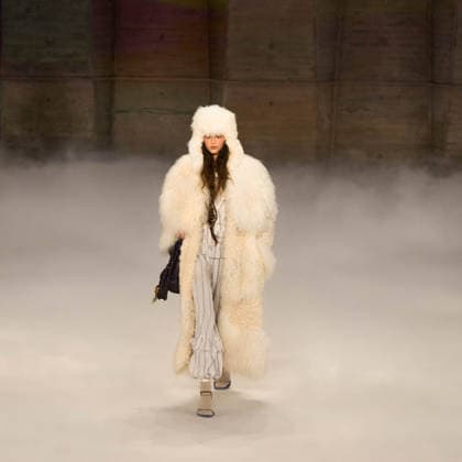 Paris fashion week Womenwear FALL WINTER 2026 2027 CHLOE 5th March 2026 sylvie lefort photography MAXPPP 05 03 2026 @sylvie Lefort Photography MAXPPP 05 03 26 Models present creations from the Womenswear FALL WINTER 2026 2027collection by CHLOE during the Paris Fashion Week, in Paris, France 5th March 2026 The presentation of the Womens collections from March 2nd to March 10th 26  Copyright: xMAXPPPxsylviexlefortxphotographyx LFR202603055190 LFR202603055190