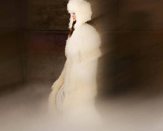 Paris fashion week Womenwear FALL WINTER 2026 2027 CHLOE 5th March 2026 sylvie lefort photography MAXPPP 05 03 2026 @sylvie Lefort Photography MAXPPP 05 03 26 Models present creations from the Womenswear FALL WINTER 2026 2027collection by CHLOE during the Paris Fashion Week, in Paris, France 5th March 2026 The presentation of the Womens collections from March 2nd to March 10th 26  Copyright: xMAXPPPxsylviexlefortxphotographyx LFR202603055205 LFR202603055205