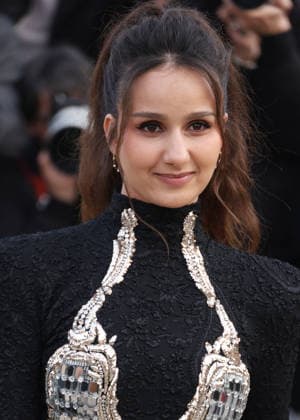 Oulaya Amamra at the Arrivals at the Schiaparelli Womens Ready to Wear Fall Winter 2026 2027 fashion show at the Carrousel du Louvre during Paris Fashion Week PFW , in Paris, FRance, on March 5, 2026 Denis Guignebourg Bestimage Arrivals at the Schiaparelli Womens Ready to Wear Fall Winter 2026 2027 fashion show at the Carrousel du Louvre during Paris Fashion Week PFW , in Paris, France, on March 5, 2026  Copyright: xDenisxGuignebourgx xBestimagexDenisxGuignebourgx xBestimagex