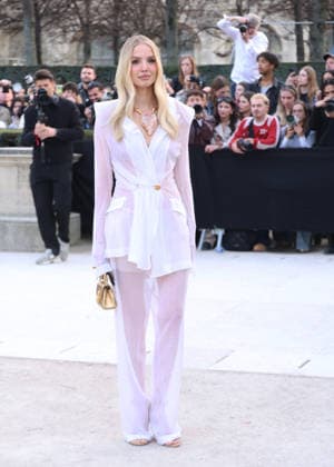 Leonie Hanne at the Arrivals at the Schiaparelli Womens Ready to Wear Fall Winter 2026 2027 fashion show at the Carrousel du Louvre during Paris Fashion Week PFW , in Paris, FRance, on March 5, 2026 Denis Guignebourg Bestimage Arrivals at the Schiaparelli Womens Ready to Wear Fall Winter 2026 2027 fashion show at the Carrousel du Louvre during Paris Fashion Week PFW , in Paris, France, on March 5, 2026  Copyright: xDenisxGuignebourgx xBestimagexDenisxGuignebourgx xBestimagex