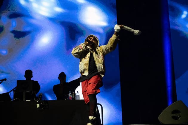 Sean Paul spielt am 5. März 2026 in der QUARTERBACK Immobilien ARENA Leipzig eine Show seiner TIMELESS TOUR. Vor einer fast ausverkauften Halle liefert der Dancehall-Star eine energiegeladene Performance mit seinen bekanntesten Hits, begleitet von DJ und einer aufwändigen Licht- und Videoproduktion, während das Publikum in der Arena tanzt und mitsingt. ï¿¼ Sean Paul Leipzig
