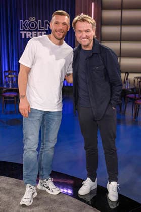 Lukas Podolski und Markus Krampe bei der Aufzeichnung der WDR-Talkshow Kölner Treff im WDR Studio BS 3. Köln, 05.03.2026
