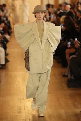 PFW - Uma Wang Runway A model walks the runway during the Uma Wang Womenswear Fall Winter 2026-2027 show as part of Paris Fashion Week on March 05, 2026 in Paris, France. Photo by Alain Gil Gonzalez ABACAPRESS.COM Paris France  Copyright: xGonzalezxAlain-Gil ABACAx