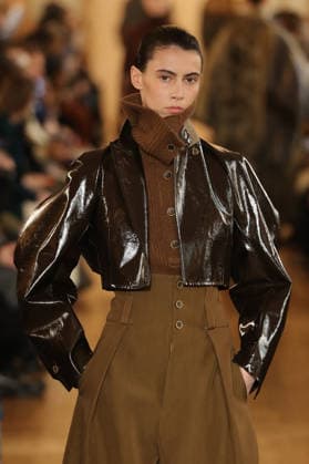 PFW - Uma Wang Runway A model walks the runway during the Uma Wang Womenswear Fall Winter 2026-2027 show as part of Paris Fashion Week on March 05, 2026 in Paris, France. Photo by Alain Gil Gonzalez ABACAPRESS.COM Paris France  Copyright: xGonzalezxAlain-Gil ABACAx