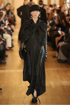 PFW - Uma Wang Runway A model walks the runway during the Uma Wang Womenswear Fall Winter 2026-2027 show as part of Paris Fashion Week on March 05, 2026 in Paris, France. Photo by Alain Gil Gonzalez ABACAPRESS.COM Paris France  Copyright: xGonzalezxAlain-Gil ABACAx
