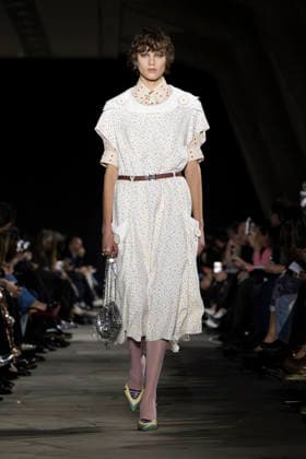 Runway during the Rabanne Womenswear Fall Winter 2026 2027 show as part of Paris Fashion Week PFW à lUnesco, à Paris, France, le 5 mars 2026 Bestimage Runway during the Rabanne Womenswear Fall Winter 2026 2027 show as part of Paris Fashion Week on March 05, 2026 in Paris, France Paris France  Copyright: xAgencex xBestimagexAgencex xBestimagex