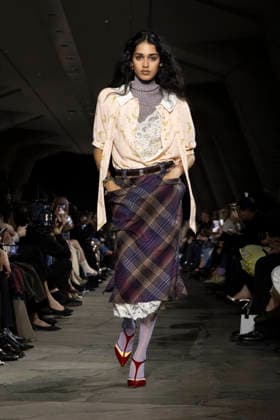 Runway during the Rabanne Womenswear Fall Winter 2026 2027 show as part of Paris Fashion Week PFW à lUnesco, à Paris, France, le 5 mars 2026 Bestimage Runway during the Rabanne Womenswear Fall Winter 2026 2027 show as part of Paris Fashion Week on March 05, 2026 in Paris, France Paris France  Copyright: xAgencex xBestimagexAgencex xBestimagex