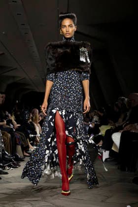 Runway during the Rabanne Womenswear Fall Winter 2026 2027 show as part of Paris Fashion Week PFW à lUnesco, à Paris, France, le 5 mars 2026 Bestimage Runway during the Rabanne Womenswear Fall Winter 2026 2027 show as part of Paris Fashion Week on March 05, 2026 in Paris, France Paris France  Copyright: xAgencex xBestimagexAgencex xBestimagex