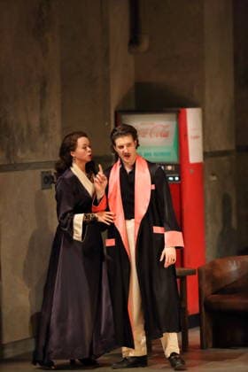 Nadezhda Karyazina (als Isabella) und Tommaso Barea (als Mustafa) während der Fotoprobe für L Italiana in Algeri in der Deutschen Oper in Berlin, 5. März 2026. Dramma giocoso per musica in zwei Akten von Gioacchino Rossini. Musikalische Leitung Alessandro De Marchi. Inszenierung Rolando Villazon. Bühne Harald Thor. Kostüme Brigitte Reiffenstuel. Premiere ist am 8. März 2026. Deutsche Oper Berlin L Italiana in Algeri