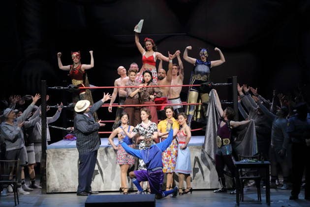 Nadezhda Karyazina (oben mittig als Isabella) und Ensemble während der Fotoprobe für L Italiana in Algeri in der Deutschen Oper in Berlin, 5. März 2026. Dramma giocoso per musica in zwei Akten von Gioacchino Rossini. Musikalische Leitung Alessandro De Marchi. Inszenierung Rolando Villazon. Bühne Harald Thor. Kostüme Brigitte Reiffenstuel. Premiere ist am 8. März 2026. Deutsche Oper Berlin L Italiana in Algeri