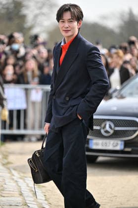 PFW Loewe Outside Arrivals Guest arriving at the Loewe show during Fashion Week in Paris, France on March 6, 2026. Photo by Julien Reynaud APS-Medias ABACAPRESS.COM Paris France  Copyright: xReynaudxJulien APS-Medias ABACAx