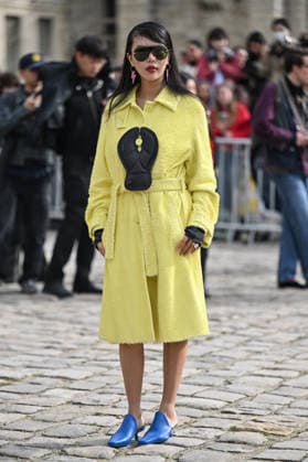 PFW Loewe Outside Arrivals Guest arriving at the Loewe show during Fashion Week in Paris, France on March 6, 2026. Photo by Julien Reynaud APS-Medias ABACAPRESS.COM Paris France  Copyright: xReynaudxJulien APS-Medias ABACAx