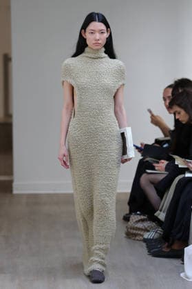 PFW - Ruohan Runway A model walks the runway during the Ruohan Womenswear Fall Winter 2026-2027 show as part of Paris Fashion Week on March 6, 2026 in Paris, France. Photo by Alain Gil Gonzalez ABACAPRESS.COM Paris France  Copyright: xGonzalezxAlain-Gil ABACAx