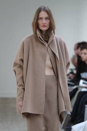 PFW - Ruohan Runway A model walks the runway during the Ruohan Womenswear Fall Winter 2026-2027 show as part of Paris Fashion Week on March 6, 2026 in Paris, France. Photo by Alain Gil Gonzalez ABACAPRESS.COM Paris France  Copyright: xGonzalezxAlain-Gil ABACAx