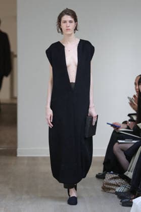 PFW - Ruohan Runway A model walks the runway during the Ruohan Womenswear Fall Winter 2026-2027 show as part of Paris Fashion Week on March 6, 2026 in Paris, France. Photo by Alain Gil Gonzalez ABACAPRESS.COM Paris France  Copyright: xGonzalezxAlain-Gil ABACAx