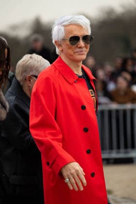 Baz Luhrmann at the arrivals at the Loewe Womenswear Collection Prêt à Porter Automne Hiver 2026 2027 show as part of Paris Fashion Week PFW sur lesplanade du Château de Vincennes, à Paris, France, le 6 mars 2026 Thibault Duboucher Bestimage Arrivals at the Loewe Womenswear Fall Winter 2026 2027 show as part of Paris Fashion Week on March 06, 2026 in Paris, France Paris France  Copyright: xThibaultxDuboucherx xBestimagexThibaultxDuboucherx xBestimagex
