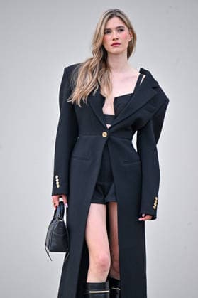 PFW Givenchy Outside Arrivals Zita D’Hauteville arriving at the Givenchy show during Fashion Week in Paris, France on March 6, 2026. Photo by Julien Reynaud APS-Medias ABACAPRESS.COM Paris France  Copyright: xReynaudxJulien APS-Medias ABACAx