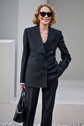 PFW Givenchy Outside Arrivals Marisa Berenson arriving at the Givenchy show during Fashion Week in Paris, France on March 6, 2026. Photo by Julien Reynaud APS-Medias ABACAPRESS.COM Paris France  Copyright: xReynaudxJulien APS-Medias ABACAx