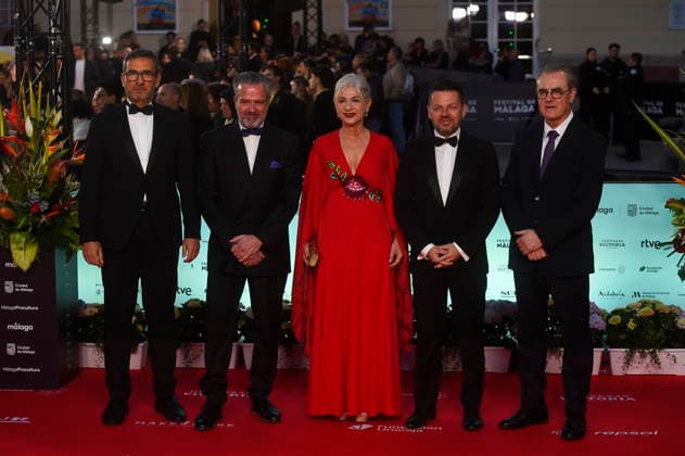 Malaga rolls out the red carpet for the 29th edition of the Film Festival The Minister of Culture and Sport, Patricia del Pozo c , with the director of the festival, Juan Antonio Vigar 2d , on the red carpet of the Malaga Festival, March 6, 2026 in Malaga Andalusia, Spain The city of Malaga rolls out the red carpet to become the epicenter of Spanish-language cinema until March 15 with the celebration of the 29th edition of the Malaga Film Festival, an event that will once again build bridges between Spain and Latin America and brings together works from 71 countries A total of 2,883 audiovisual works have been registered, of which 1,182 are directed by women, representing 41% of the total In the official competition section, 22 films, 12 S  Copyright: xEuropaxPressx 7345743
