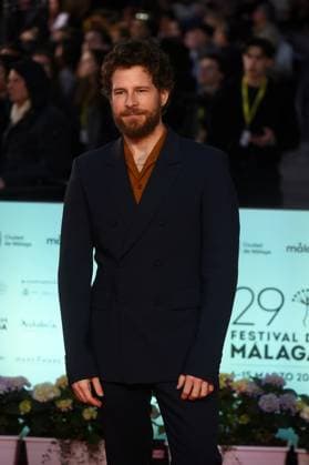 Malaga rolls out the red carpet for the 29th edition of the Malaga Film Festival Actor Alvaro Cervantes poses on the red carpet at the Malaga Film Festival, March 6, 2026 in Malaga Andalusia, Spain The city of Malaga rolls out the red carpet to become the epicenter of Spanish-language cinema until March 15 with the celebration of the 29th edition of the Malaga Film Festival, an event that will again build bridges between Spain and Latin America and brings together works from 71 countries A total of 2,883 audiovisual works have been registered, Of which 1 182 are directed by women, which represents 41% of the total In the official competition section will participate 22 films, 12 Spanish and ten Latin American, in addition to 21 other 19 Sp  Copyright: xEuropaxPressx 7345763