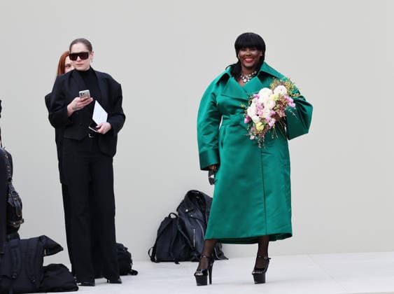 ArrivÃ es au dÃ file Givenchy Collection Femme PrÃªt-Ã -Porter Automne Hiver 2026-2027 lors de la Fashion Week de Paris (PFW) La chanteuse Yseult - ArrivÃ es au dÃ file Givenchy Collection Femme PrÃªt-Ã -Porter Automne Hiver 2026-2027 lors de la Fashion Week de Paris (PFW) Arrivals at Givenchy show during Paris Fashion Week - Womenswear Fall Winter 2026 2027 in Paris on March 6, 2026.  Copyright: xBertrandxVanierx