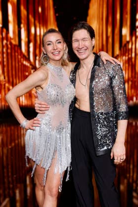 Sängerin Anna-Carina Woitschack und Tänzer Evgeny Vinokurov bei der ersten Tanzshow der 19. Staffel der RTL-Tanzshow Lets Dance im Coloneum. Köln, 06.03.2026 NRW Deutschland Copyright: xChristophxHardtx