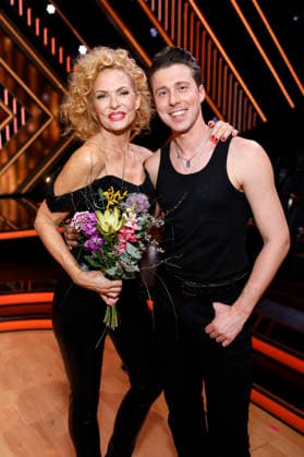 Profitänzer Valentin Lusin und Moderatorin Sonya Kraus sind ausgeschieden bei der ersten Tanzshow der 19. Staffel der RTL-Tanzshow Lets Dance im Coloneum. Köln, 06.03.2026 NRW Deutschland Copyright: xChristophxHardtx