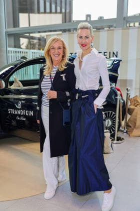 Neue Beauty-Ära bei Strandfein: Uta Raasch und Jeannine Halene präsentieren die Strandfein Beauty Signature Line - Designerin Uta Raasch mit ihrer Geschäftspartnerin Jeannine Halene (Agentur Rheinschurken.de ) setzen ein starkes Zeichen mit ihrer neu gegründeten Marke ! Düsseldorf The Art of Beauty Messe NRW Deutschland