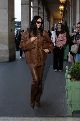 Exclusive Irina Shayk in brown Haikure AW26 leather pants and jacket as she returns to her hotel in Paris during Paris Fashion Week PFW March 6, 2026 Julien Sarkissian Bestimage EXCLUSIVE Paris, FRANCE Irina Shayk turns heads in full Haikure AW26 look as she returns her hotel in Paris this evening Pictured Irina Shayk Paris France  Copyright: xJulienxSarkissianx xBestimagexJulienxSarkissianx xBestimagex