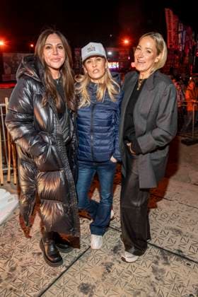 abb Simone Thomalla, Anja Lanaeus und Janine Kunze zu Gast am Strand bei 10.Jahre Baltic Lights 2026 Promi Charity Schlittenhunderennen zu Gunsten der Welthungerhilfe an der Ostsee zwischen der Seebruecke Ahlbeck und der Seebruecke Heringsdorf , Freitag 06.03.2026 in Heringsdorf MV Deutschland