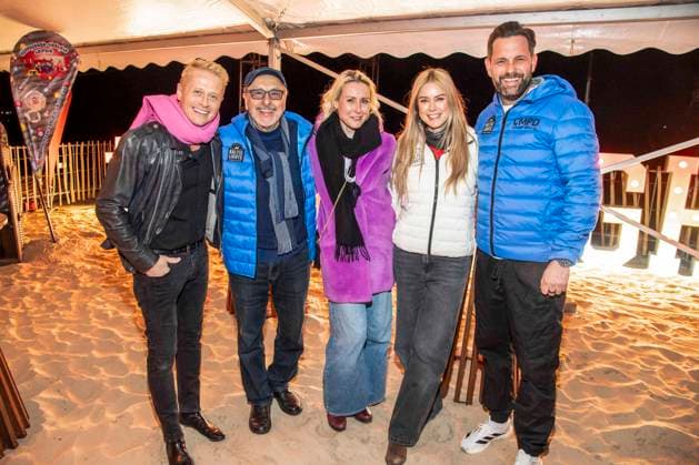 abb Roman Knizka, Wolfgang Stumph, Franziska Hippe, Nina Ensmann und Matthias Killing zu Gast am Strand bei 10.Jahre Baltic Lights 2026 Promi Charity Schlittenhunderennen zu Gunsten der Welthungerhilfe an der Ostsee zwischen der Seebruecke Ahlbeck und der Seebruecke Heringsdorf , Freitag 06.03.2026 in Heringsdorf MV Deutschland