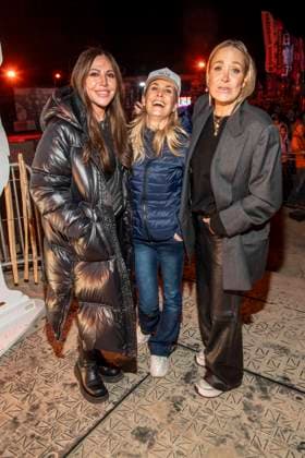 abb Simone Thomalla, Anja Lanaeus und Janine Kunze zu Gast am Strand bei 10.Jahre Baltic Lights 2026 Promi Charity Schlittenhunderennen zu Gunsten der Welthungerhilfe an der Ostsee zwischen der Seebruecke Ahlbeck und der Seebruecke Heringsdorf , Freitag 06.03.2026 in Heringsdorf MV Deutschland