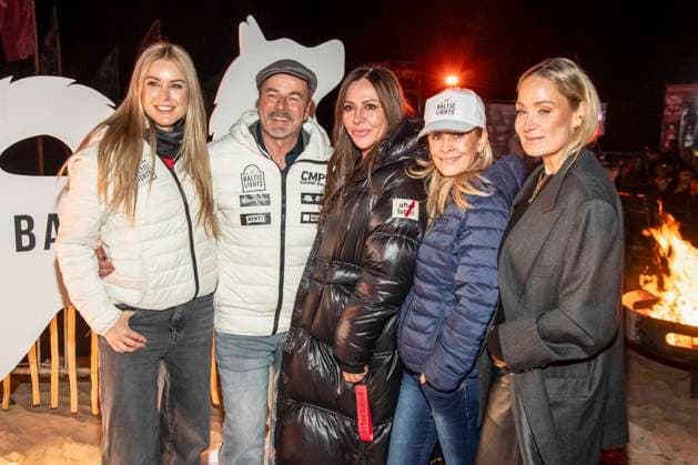 abb Nina Ensmann, Till Demtroeder, Simone Thomalla, Anja Lanaeus und Janine Kunze zu Gast am Strand bei 10.Jahre Baltic Lights 2026 Promi Charity Schlittenhunderennen zu Gunsten der Welthungerhilfe an der Ostsee zwischen der Seebruecke Ahlbeck und der Seebruecke Heringsdorf , Freitag 06.03.2026 in Heringsdorf MV Deutschland