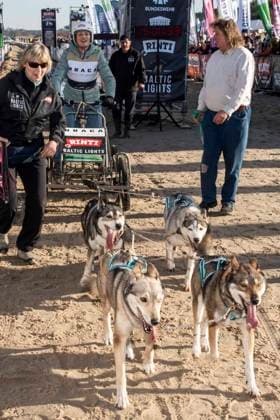 abb Sanna Englund zu Gast am Strand bei 10.Jahre Baltic Lights 2026 Promi Charity Schlittenhunderennen zu Gunsten der Welthungerhilfe an der Ostsee zwischen der Seebruecke Ahlbeck und der Seebruecke Heringsdorf , Freitag 06.03.2026 in Heringsdorf MV Deutschland