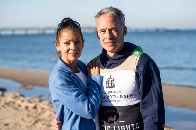 abb Katja Woywood und Marco Girnth zu Gast am Strand bei 10.Jahre Baltic Lights 2026 Promi Charity Schlittenhunderennen zu Gunsten der Welthungerhilfe an der Ostsee zwischen der Seebruecke Ahlbeck und der Seebruecke Heringsdorf , Freitag 06.03.2026 in Heringsdorf MV Deutschland