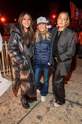 abb Simone Thomalla, Anja Lanaeus und Janine Kunze zu Gast am Strand bei 10.Jahre Baltic Lights 2026 Promi Charity Schlittenhunderennen zu Gunsten der Welthungerhilfe an der Ostsee zwischen der Seebruecke Ahlbeck und der Seebruecke Heringsdorf , Freitag 06.03.2026 in Heringsdorf MV Deutschland