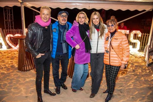 abb Roman Knizka, Franziska Hippe, Nina Ensmann, Wolfgang Stumph und Christine Stumph zu Gast am Strand bei 10.Jahre Baltic Lights 2026 Promi Charity Schlittenhunderennen zu Gunsten der Welthungerhilfe an der Ostsee zwischen der Seebruecke Ahlbeck und der Seebruecke Heringsdorf , Freitag 06.03.2026 in Heringsdorf MV Deutschland