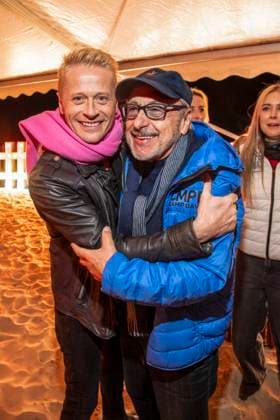 abb Roman Knizka und Wolfgang Stumph zu Gast am Strand bei 10.Jahre Baltic Lights 2026 Promi Charity Schlittenhunderennen zu Gunsten der Welthungerhilfe an der Ostsee zwischen der Seebruecke Ahlbeck und der Seebruecke Heringsdorf , Freitag 06.03.2026 in Heringsdorf MV Deutschland