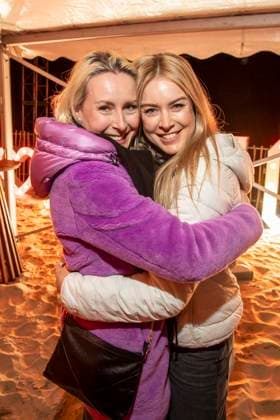 abb Franziska Hippe mit Nina Ensmann zu Gast am Strand bei 10.Jahre Baltic Lights 2026 Promi Charity Schlittenhunderennen zu Gunsten der Welthungerhilfe an der Ostsee zwischen der Seebruecke Ahlbeck und der Seebruecke Heringsdorf , Freitag 06.03.2026 in Heringsdorf MV Deutschland