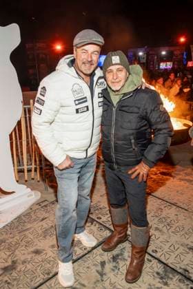 abb Till Demtroeder und Erdogan Atalay zu Gast am Strand bei 10.Jahre Baltic Lights 2026 Promi Charity Schlittenhunderennen zu Gunsten der Welthungerhilfe an der Ostsee zwischen der Seebruecke Ahlbeck und der Seebruecke Heringsdorf , Freitag 06.03.2026 in Heringsdorf MV Deutschland