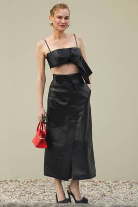 Paris Fashion Week People au defile Givenchy arrive au Défilé Givenchy Femme Automne Hiver 2026 2027 lors de la Fashion Week de Paris, 6 mars 2026 attends the Givenchy Womenswear Fall Winter 2026 2027 show as part of Paris Fashion Week on March 06, 2026 in Paris, France 453818 2026 03 06 France Kruger, Diane  Copyright: xIvankaxVoisinx xStarfacex STAR_453818_013
