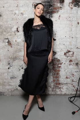Iris Mittenaere at the photocall at the Vaillant Womenswear Collection Prêt à Porter Automne Hiver 2026 2027 show as part of Paris Fashion Week PFW at Palais de Tokyo, Paris, France, March 06, 2026 Julien Sarkissian Bestimage Photocall at the Vaillant Womenswear Fall Winter 2026 2027 show as part of Paris Fashion Week on March 06, 2026 in Paris, France Paris France  Copyright: xJulienxSarkissianx xBestimagexJulienxSarkissianx xBestimagex