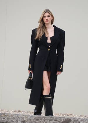 Zita dHauteville at the Arrivals at the Givenchy Womenswear Collection Prêt à Porter Automne Hiver 2026 2027 show as part of Paris Fashion Week PFW à lHotel National des Invalides, à Paris, France, le 6 mars 2026 Denis Guignebourg Bestimage Arrivals at the Givenchy Womenswear Fall Winter 2026 2027 show as part of Paris Fashion Week on March 6, 2026 in Paris, France Paris France  Copyright: xDenisxGuignebourgx xBestimagexDenisxGuignebourgx xBestimagex
