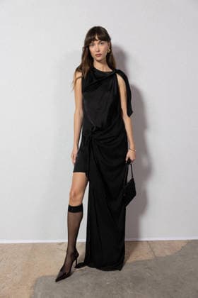Ari Lou Fournier at the photocall at the Vaillant Womenswear Collection Prêt à Porter Automne Hiver 2026 2027 show as part of Paris Fashion Week PFW at Palais de Tokyo, Paris, France, March 06, 2026 Julien Sarkissian Bestimage Photocall at the Vaillant Womenswear Fall Winter 2026 2027 show as part of Paris Fashion Week on March 06, 2026 in Paris, France Paris France  Copyright: xJulienxSarkissianx xBestimagexJulienxSarkissianx xBestimagex