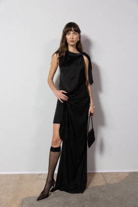 Ari Lou Fournier at the photocall at the Vaillant Womenswear Collection Prêt à Porter Automne Hiver 2026 2027 show as part of Paris Fashion Week PFW at Palais de Tokyo, Paris, France, March 06, 2026 Julien Sarkissian Bestimage Photocall at the Vaillant Womenswear Fall Winter 2026 2027 show as part of Paris Fashion Week on March 06, 2026 in Paris, France Paris France  Copyright: xJulienxSarkissianx xBestimagexJulienxSarkissianx xBestimagex