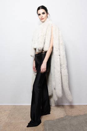 Carolina Mendes at the photocall at the Vaillant Womenswear Collection Prêt à Porter Automne Hiver 2026 2027 show as part of Paris Fashion Week PFW at Palais de Tokyo, Paris, France, March 06, 2026 Julien Sarkissian Bestimage Photocall at the Vaillant Womenswear Fall Winter 2026 2027 show as part of Paris Fashion Week on March 06, 2026 in Paris, France Paris France  Copyright: xJulienxSarkissianx xBestimagexJulienxSarkissianx xBestimagex