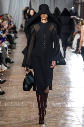 Lanvin Womenswear Collection Fall Winter 2026 2027 show as part of Paris Fashion Week PFW at the Galerie de Géologie et de Minéralogie, Paris, France, March 06, 2026 Bestimage Runway during the Lanvin Womenswear Fall Winter 2026 2027 show as part of Paris Fashion Week on March 06, 2026 in Paris, France Paris France  Copyright: xAgencex xBestimagexAgencex xBestimagex