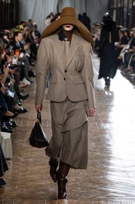 Lanvin Womenswear Collection Fall Winter 2026 2027 show as part of Paris Fashion Week PFW at the Galerie de Géologie et de Minéralogie, Paris, France, March 06, 2026 Bestimage Runway during the Lanvin Womenswear Fall Winter 2026 2027 show as part of Paris Fashion Week on March 06, 2026 in Paris, France Paris France  Copyright: xAgencex xBestimagexAgencex xBestimagex