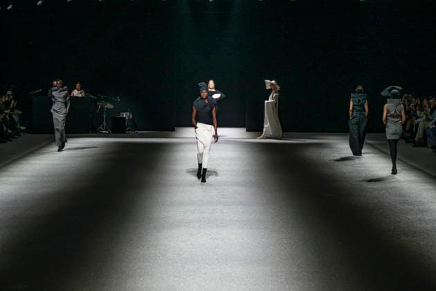 Issey Miyake Womenswear Collection Fall Winter 2026 2027 show as part of Paris Fashion Week PFW , à Paris, France, le 6 mars 2026 Bestimage Runway during the Issey Miyake Womenswear Fall Winter 2026 2027 show as part of Paris Fashion Week on March 06, 2026 in Paris, France Paris France  Copyright: xAgencex xBestimagexAgencex xBestimagex