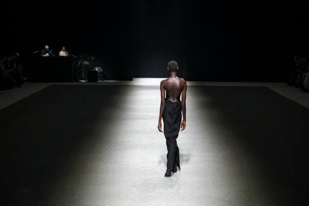 Issey Miyake Womenswear Collection Fall Winter 2026 2027 show as part of Paris Fashion Week PFW , à Paris, France, le 6 mars 2026 Bestimage Runway during the Issey Miyake Womenswear Fall Winter 2026 2027 show as part of Paris Fashion Week on March 06, 2026 in Paris, France Paris France  Copyright: xAgencex xBestimagexAgencex xBestimagex